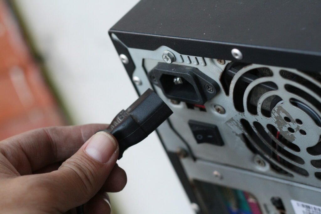 Сколько электроэнергии потребляет компьютер