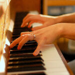 Как выбрать и купить пианино в Украине
