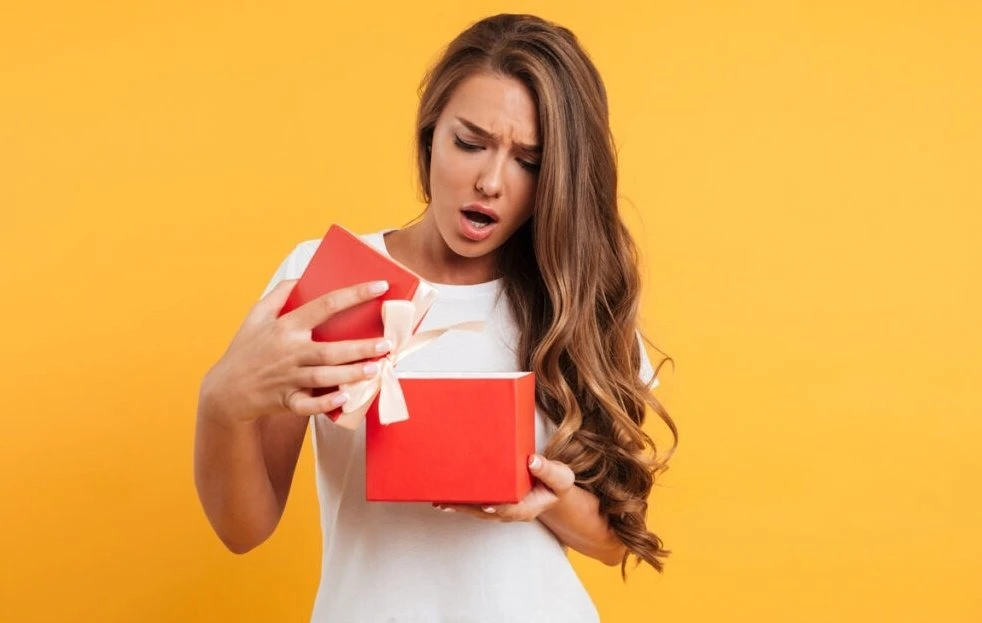 Почему дружеский подарок на 8 марта — это важно