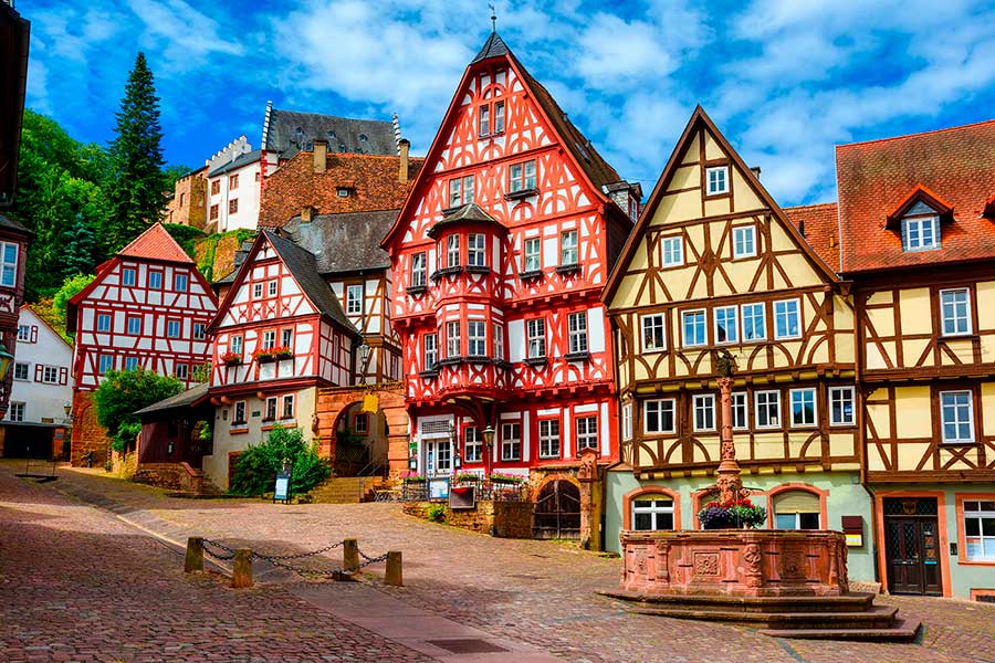 Где выгоднее купить квартиру в Германии: в крупных городах или в пригородах?